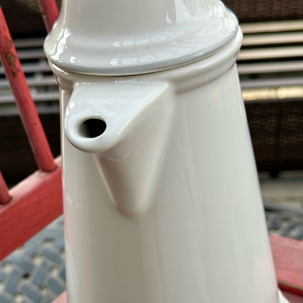 Vintage Creamy Ironstone Coffee Tea Pot with Lid - Picture 3 of 10